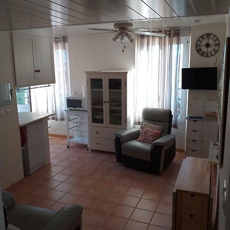 Albasud - Appartement Meuble Avec Terrasse - Salses Le Chateau 66 外观 照片