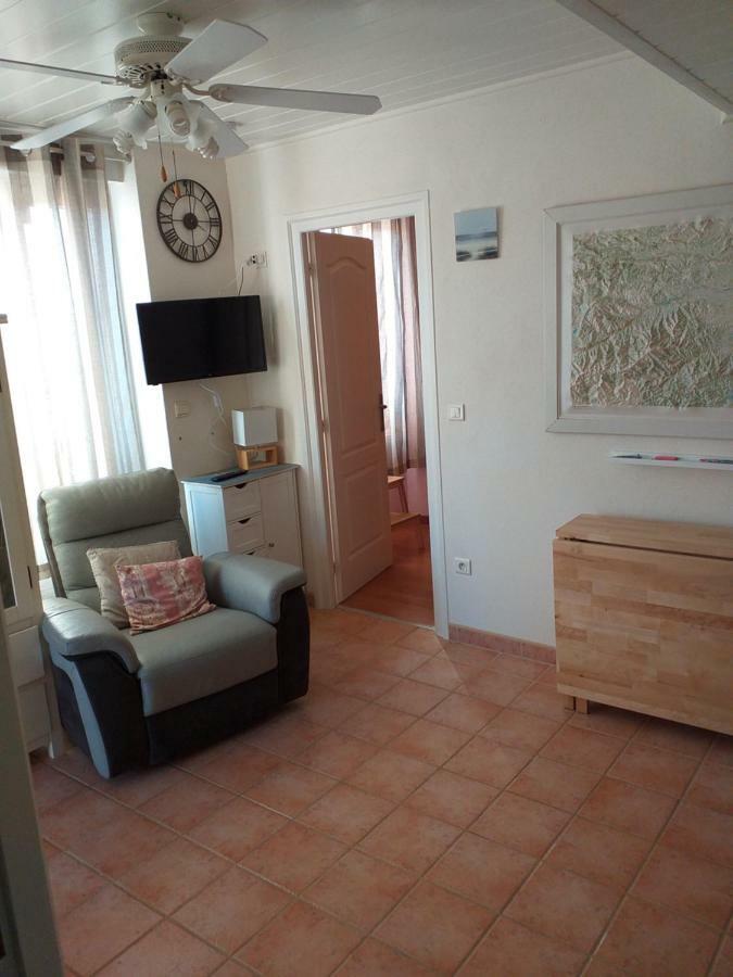 Albasud - Appartement Meuble Avec Terrasse - Salses Le Chateau 66 外观 照片